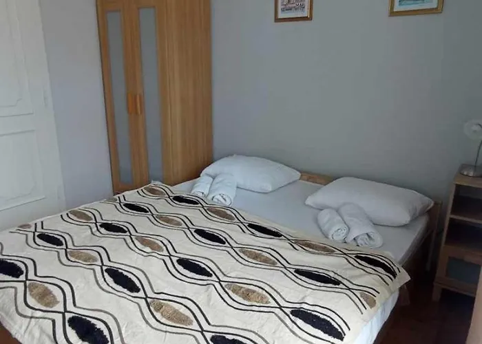 Fiorita Vendeghaz Bed & Breakfast Eger